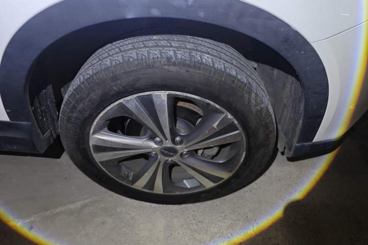 Used Haval H6 Coupe 2015 Blue Label 2.0T Automatic Two-Wheel Drive Prestige Model Right Front Wheel Hub