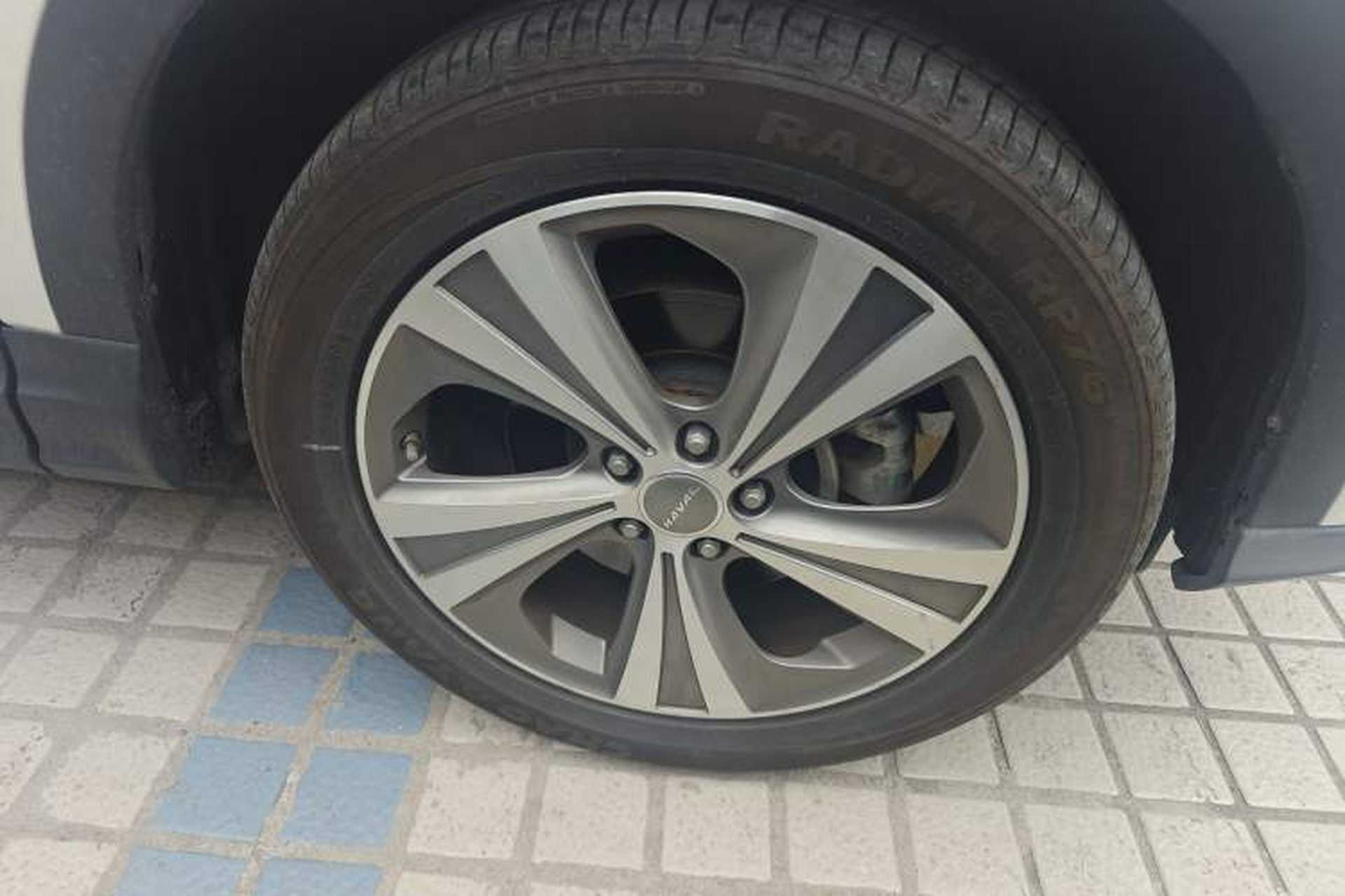 Used Haval H6 Coupe 2015 Blue-Label 2.0T Manual Two-Wheel Drive Prestige Model Right Front Wheel Hub