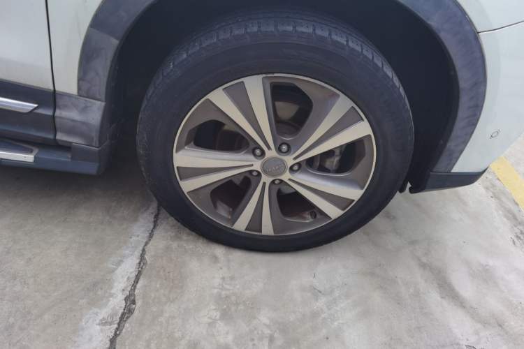Used Haval H6 Coupe 2015 Blue Label 2.0T Automatic Two-Wheel Drive Prestige Model Right Front Wheel Hub