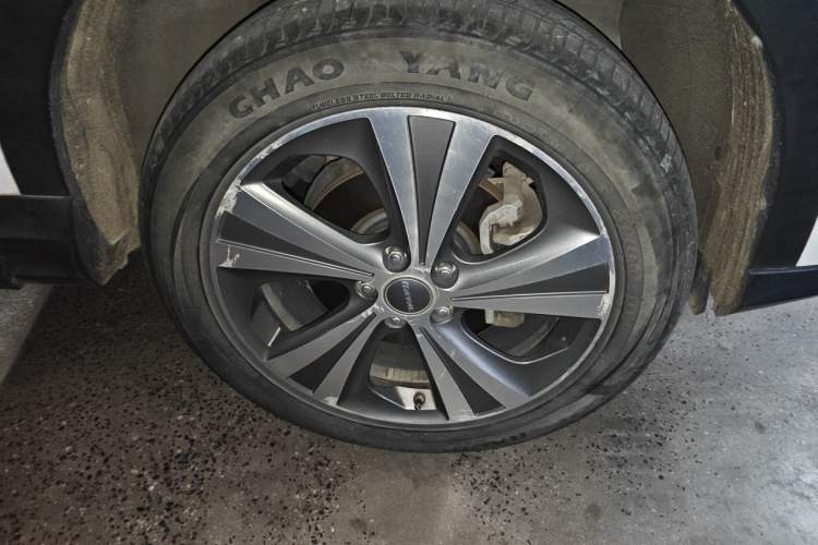 Used Haval H6 Coupe 2015 Blue Label 2.0T Automatic Two-Wheel Drive Elite Model Right Front Wheel Hub