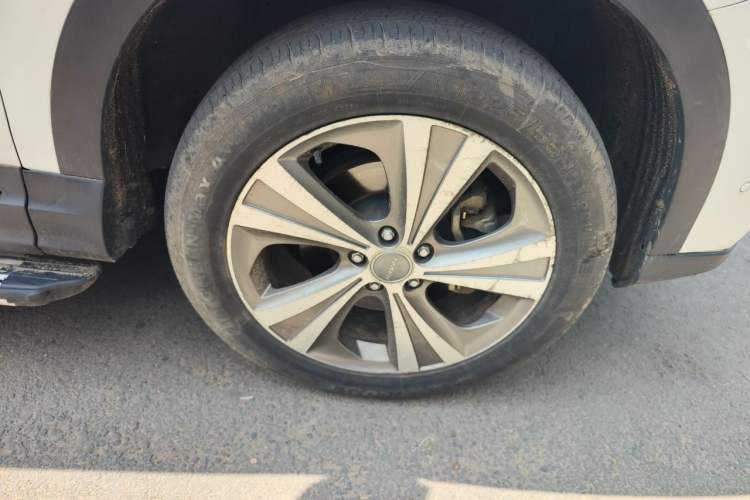 Used Haval H6 Coupe 2015 Blue-Label Facelift 2.0T Manual Two-Wheel Drive Urban Version Right Front Wheel Hub