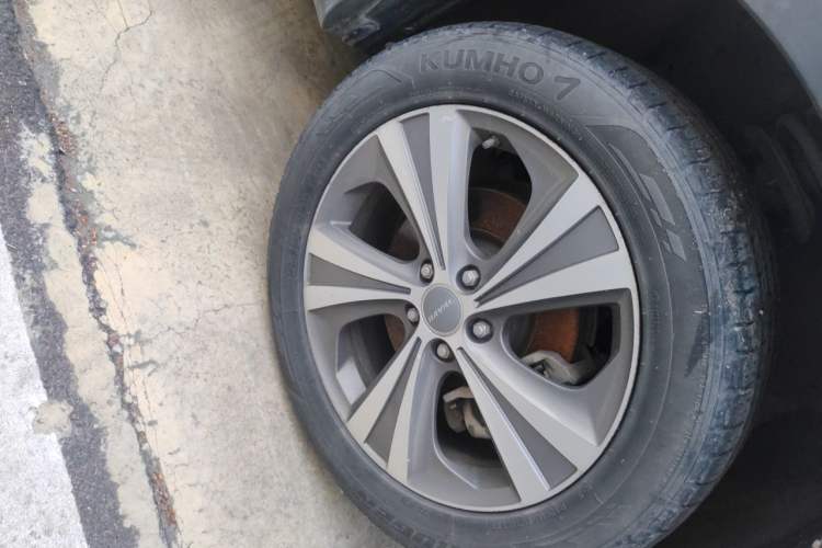Used Haval H6 Coupe 2015 Blue Label 2.0T Manual Two-Wheel-Drive Elite Model Right Front Wheel Hub