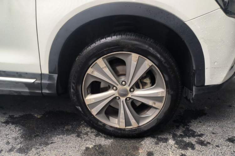 Used Haval H6 Coupe 2015 Blue Label 2.0T Automatic Two-Wheel Drive Elite Model Right Front Wheel Hub