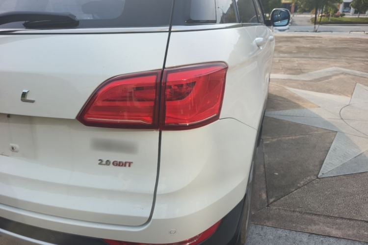 Used Haval H6 Coupe 2015 Blue Label 2.0T Manual Two-Wheel-Drive Elite Model Right Rear Taillight