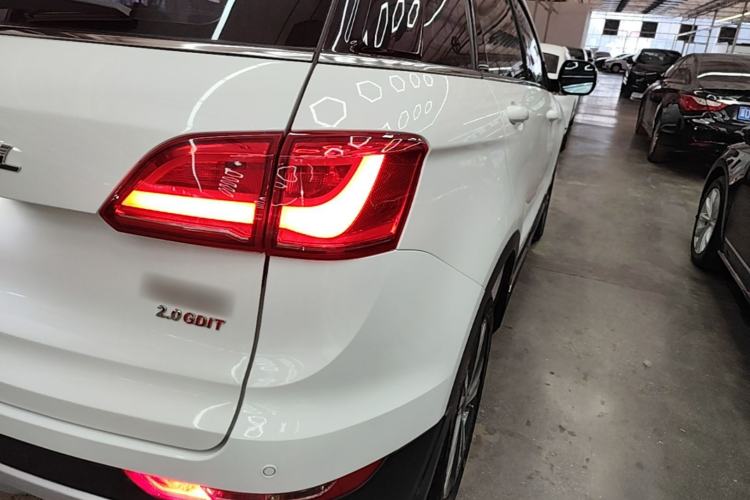 Used Haval H6 Coupe 2015 Blue Label 2.0T Automatic Two-Wheel Drive Elite Model Right Rear Taillight
