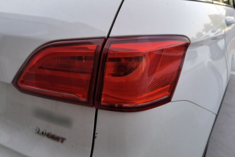 Used Haval H6 Coupe 2015 Blue Label 2.0T Automatic Two-Wheel Drive Elite Model Right Rear Taillight