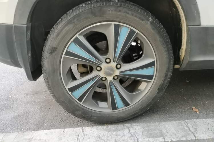 Used Haval H6 Coupe 2015 Blue Label 2.0T Manual Two-Wheel-Drive Elite Model Right Rear Wheel Hub