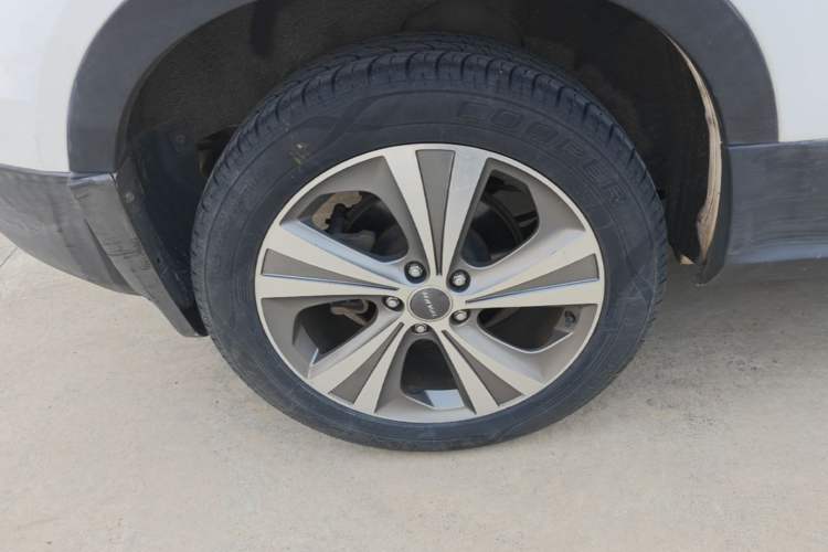 Used Haval H6 Coupe 2015 Blue Label 2.0T Automatic Two-Wheel Drive Elite Model Right Rear Wheel Hub