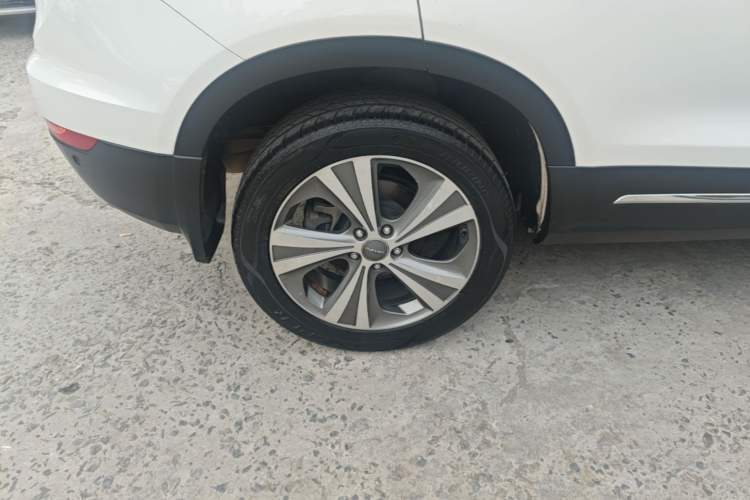 Used Haval H6 Coupe 2015 Blue Label 2.0T Automatic Two-Wheel Drive Prestige Model Right Rear Wheel Hub