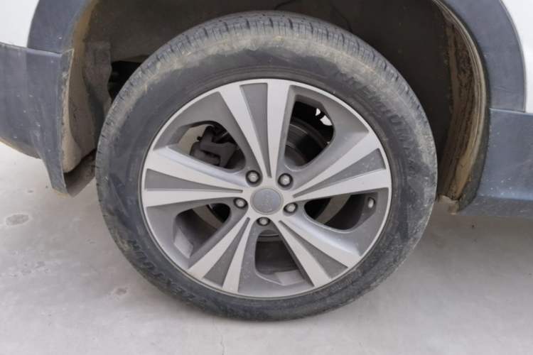Used Haval H6 Coupe 2015 Blue Label 2.0T Automatic Two-Wheel Drive Elite Model Right Rear Wheel Hub