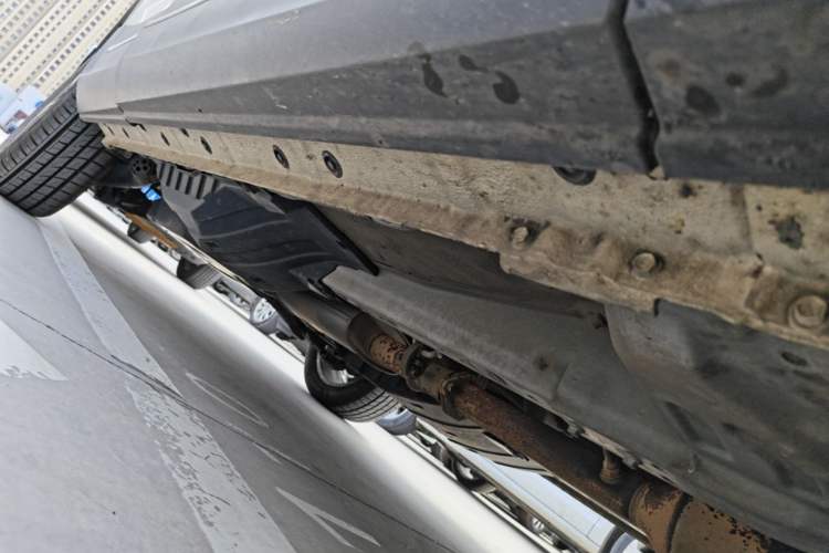 Used Haval H6 Coupe 2015 Blue Label 2.0T Automatic Two-Wheel Drive Elite Model Right Side Sill
