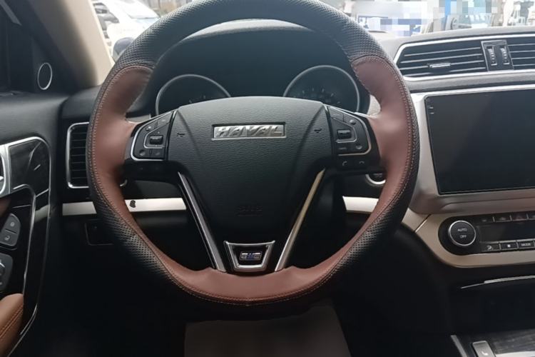 Used Haval H6 Coupe 2015 Blue Label 2.0T Automatic Two-Wheel Drive Prestige Model Steering Wheel