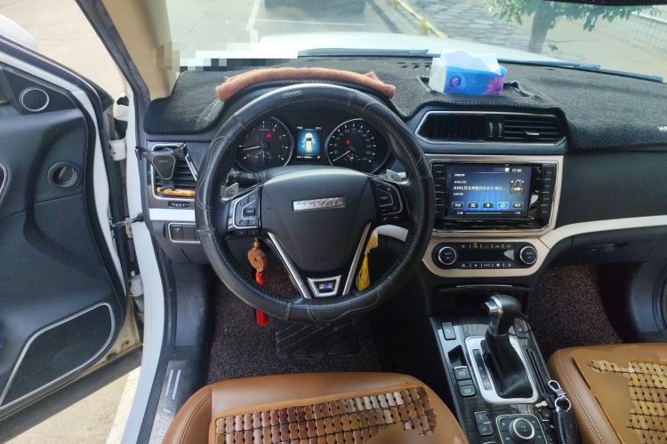 Used Haval H6 Coupe 2015 Blue Label 2.0T Automatic Two-Wheel Drive Prestige Model Steering Wheel