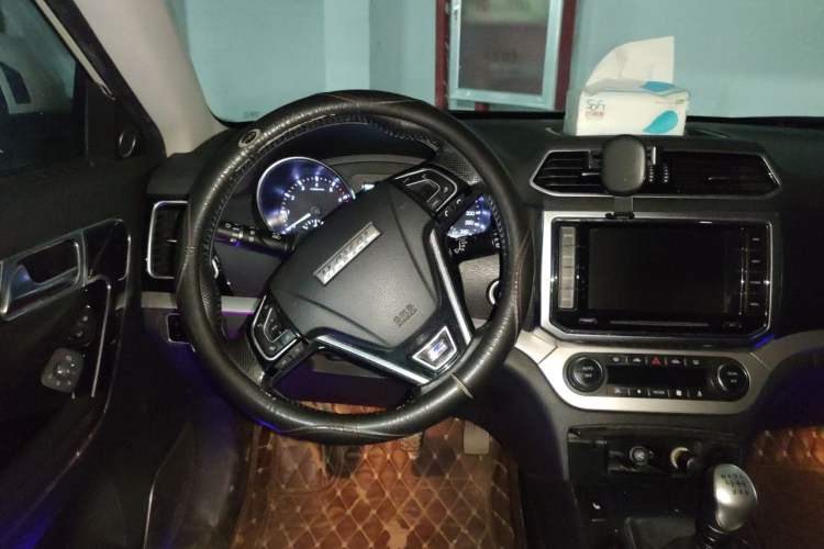 Used Haval H6 Coupe 2015 Blue-Label 2.0T Manual Two-Wheel Drive Prestige Model Steering Wheel