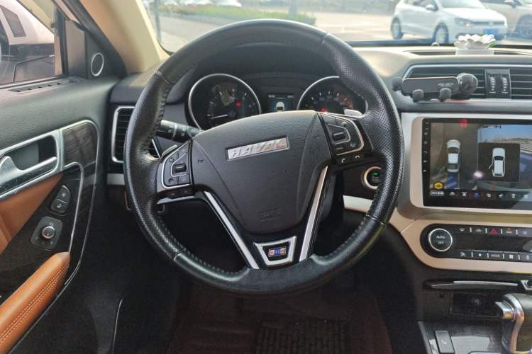 Used Haval H6 Coupe 2015 Blue Label 2.0T Automatic Two-Wheel Drive Elite Model Steering Wheel