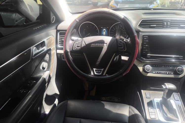 Used Haval H6 Coupe 2015 Blue Label 2.0T Automatic Two-Wheel Drive Prestige Model Steering Wheel