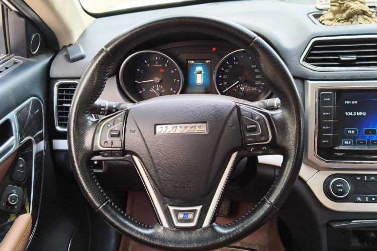 Used Haval H6 Coupe 2015 Blue Label 2.0T Manual 4x4 Elite Model Steering Wheel