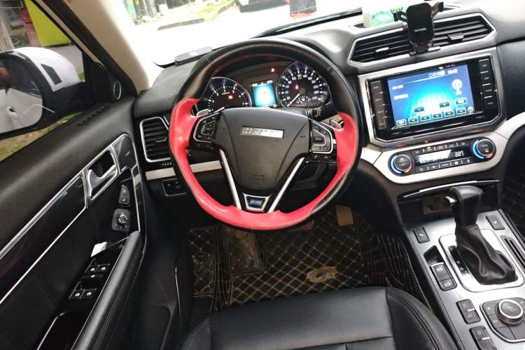 Used Haval H6 Coupe 2015 Blue Label 2.0T Automatic Two-Wheel Drive Elite Model Steering Wheel