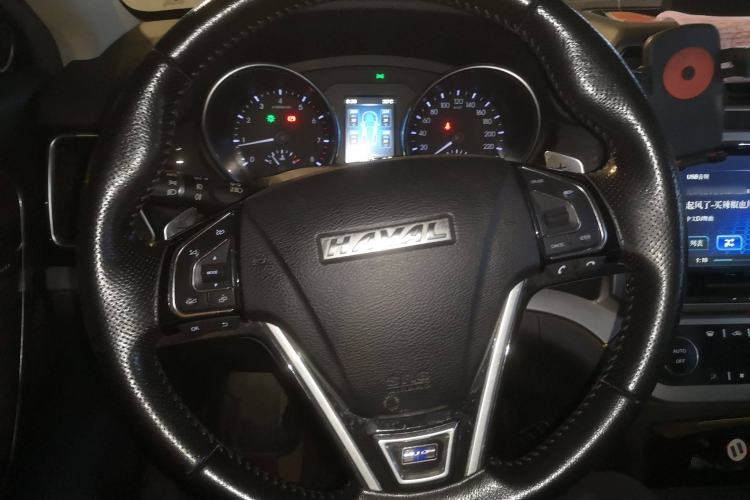Used Haval H6 Coupe 2015 Blue Label 2.0T Automatic Two-Wheel Drive Elite Model Steering Wheel