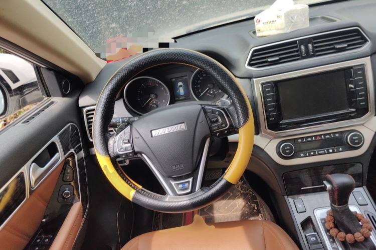 Used Haval H6 Coupe 2015 Blue Label 2.0T Automatic Two-Wheel Drive Prestige Model Steering Wheel