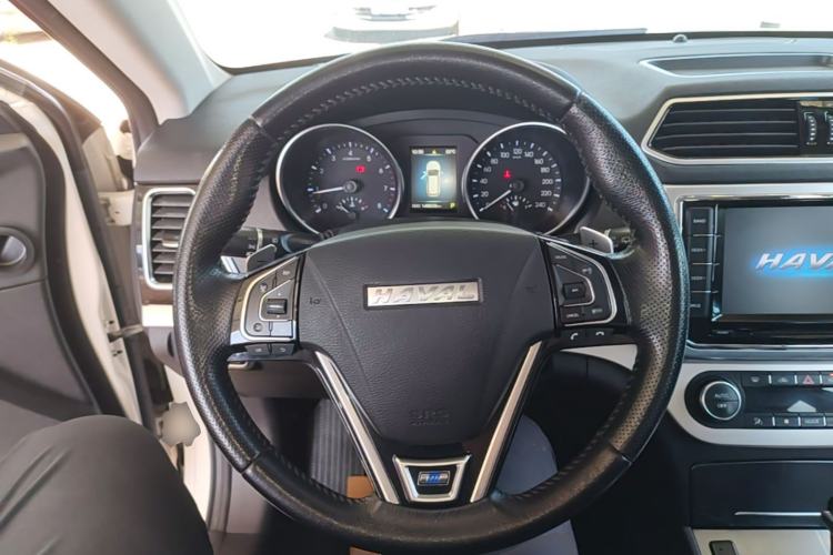 Used Haval H6 Coupe 2015 Blue Label 2.0T Automatic Two-Wheel Drive Prestige Model Steering Wheel