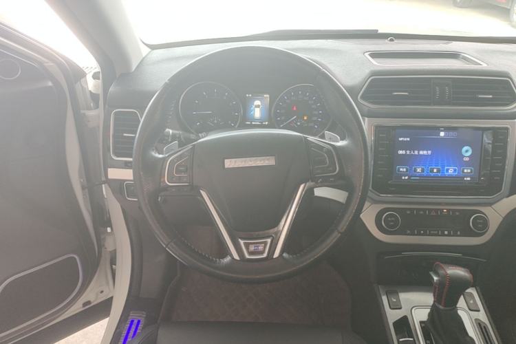 Used Haval H6 Coupe 2015 Blue Label 2.0T Automatic Two-Wheel Drive Elite Model Steering Wheel