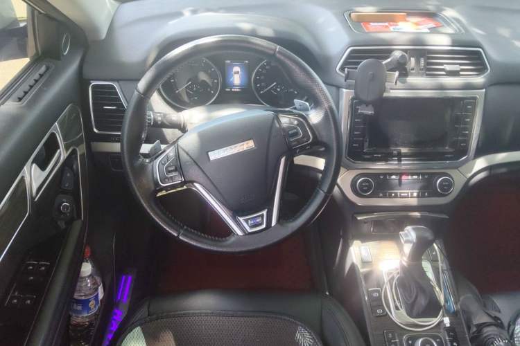 Used Haval H6 Coupe 2015 Blue Label 2.0T Automatic Two-Wheel Drive Elite Model Steering Wheel