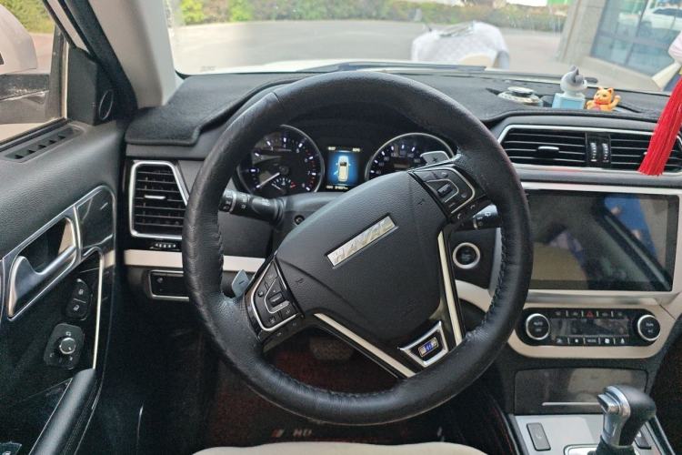 Used Haval H6 Coupe 2015 Blue Label 2.0T Automatic Two-Wheel Drive Prestige Model Steering Wheel