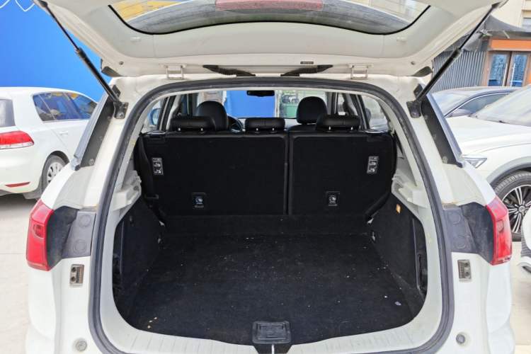 Used Haval H6 Coupe 2015 Blue Label 2.0T Automatic Two-Wheel Drive Elite Model Trunk