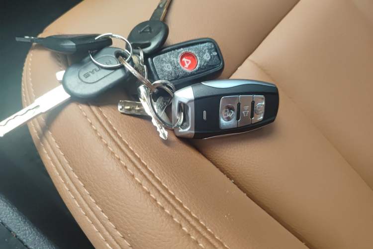 Used Haval H6 Coupe 2015 Blue Label 2.0T Automatic Two-Wheel Drive Prestige Model Vehicle Key