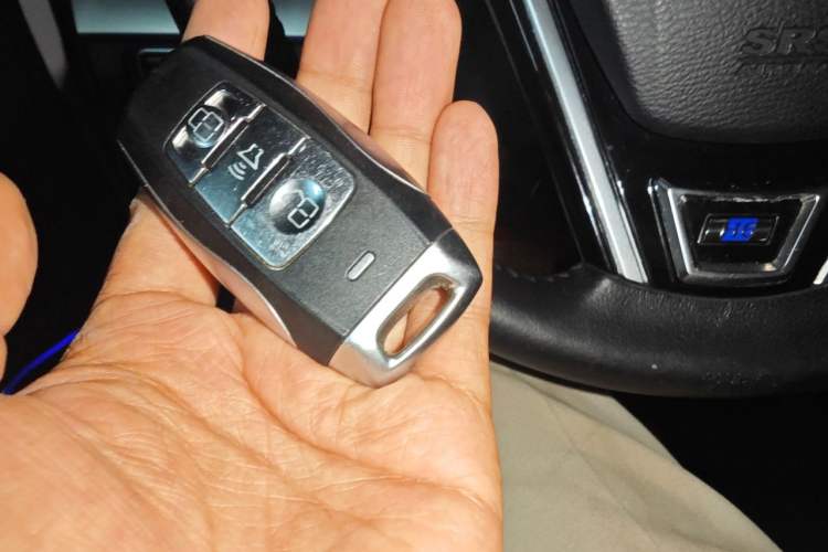 Used Haval H6 Coupe 2015 Blue Label 2.0T Automatic Two-Wheel Drive Prestige Model Vehicle Key
