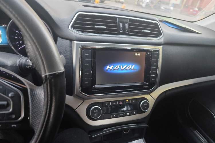 Used Haval H6 Coupe 2016 Blue Label 1.5T Manual Two-Wheel Drive Urban Model Audio And AC Panel