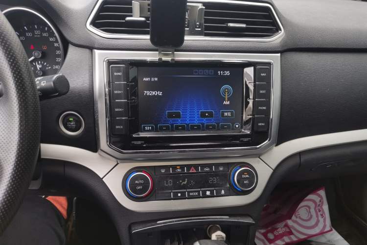 Used Haval H6 Coupe 2016 Blue Label 1.5T Automatic Two-Wheel Drive Urban Model Audio And AC Panel