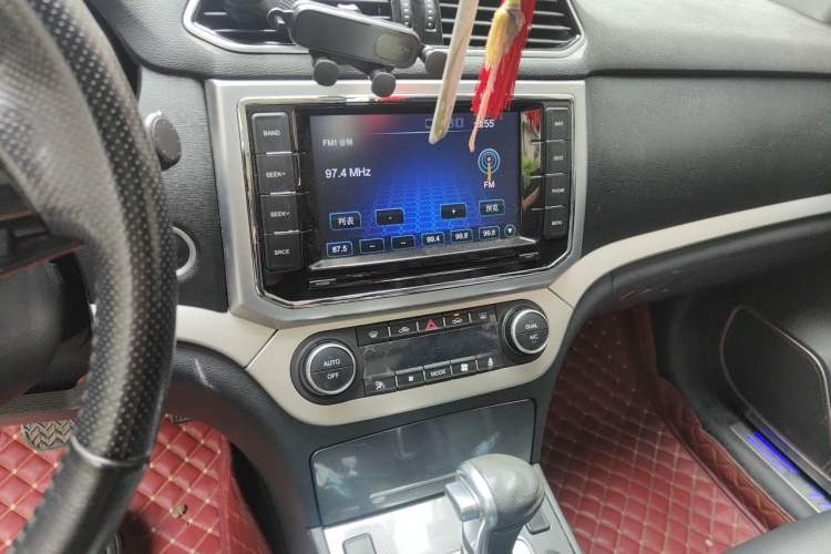 Used Haval H6 Coupe 2016 Blue Label 1.5T Automatic Two-Wheel Drive Elite Model Audio And AC Panel