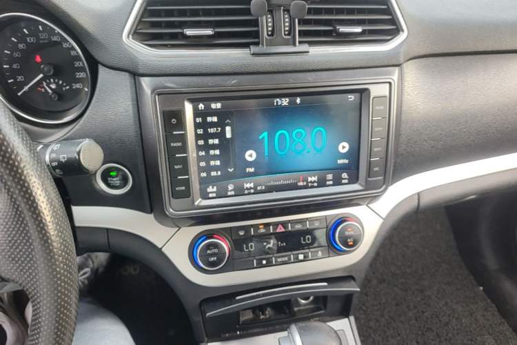 Used Haval H6 Coupe 2016 Blue Label 1.5T Automatic Two-Wheel Drive Elite Model Audio And AC Panel