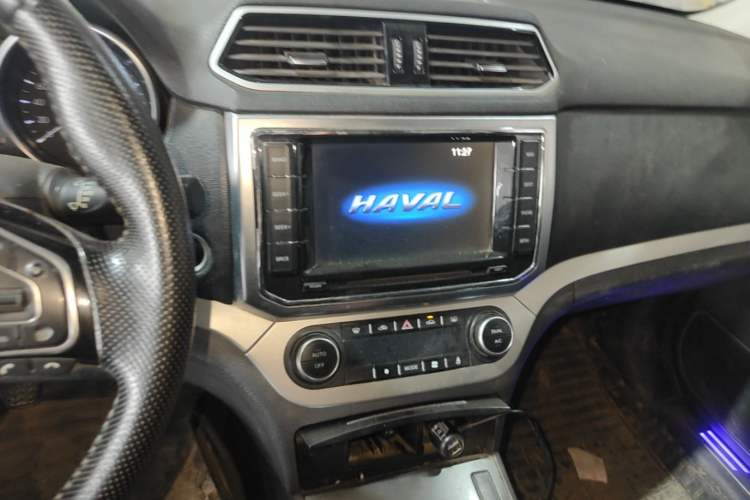 Used Haval H6 Coupe 2016 Blue Label 1.5T Manual Two-Wheel Drive Urban Model Audio And AC Panel