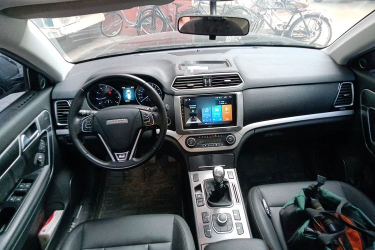Used Haval H6 Coupe 2016 Blue Label 1.5T Manual Two-Wheel Drive Urban Model Center Console