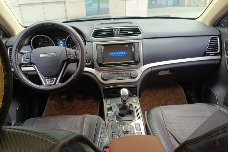 Used Haval H6 Coupe 2016 Blue Label 1.5T Manual Two-Wheel Drive Elite Model Center Console