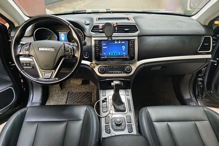 Used Haval H6 Coupe 2016 Blue Label 1.5T Automatic Two-Wheel Drive Elite Model Center Console