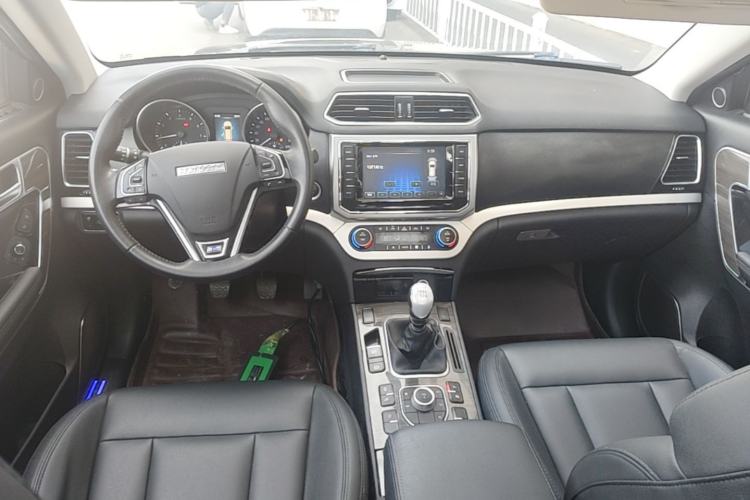 Used Haval H6 Coupe 2016 Blue Label 1.5T Manual Two-Wheel Drive Elite Model Center Console
