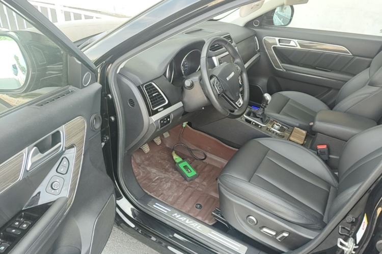 Used Haval H6 Coupe 2016 Blue Label 1.5T Manual Two-Wheel Drive Elite Model Driver Seat