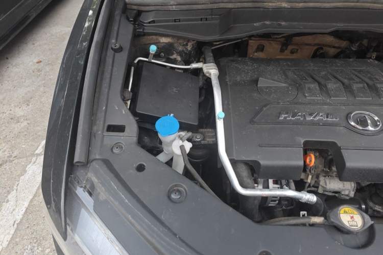 Used Haval H6 Coupe 2016 Blue Label 1.5T Manual Two-Wheel Drive Urban Model Engine Bay Right