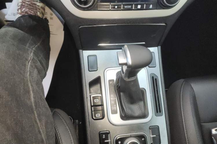 Used Haval H6 Coupe 2016 Blue Label 1.5T Automatic Two-Wheel Drive Urban Model Gear Lever