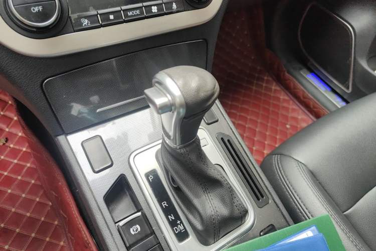 Used Haval H6 Coupe 2016 Blue Label 1.5T Automatic Two-Wheel Drive Elite Model Gear Lever