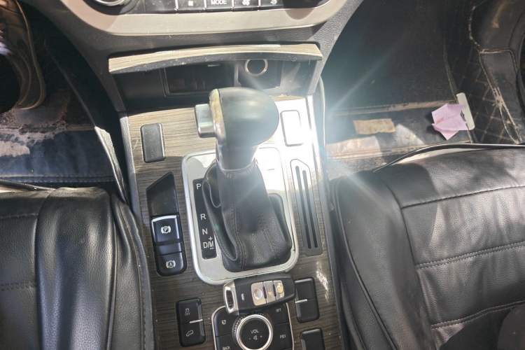 Used Haval H6 Coupe 2016 Blue Label 1.5T Automatic Two-Wheel Drive Urban Model Gear Lever