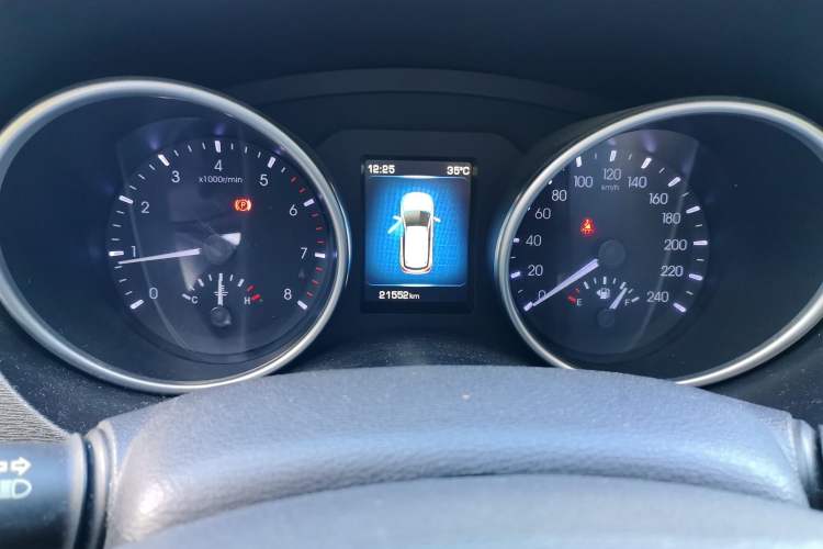 Used Haval H6 Coupe 2016 Blue Label 1.5T Manual Two-Wheel Drive Elite Model Instrument Cluster