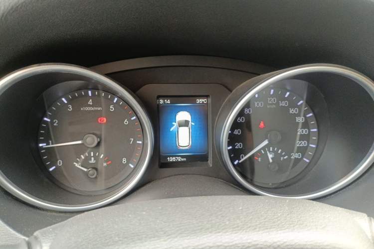 Used Haval H6 Coupe 2016 Blue Label 1.5T Manual Two-Wheel Drive Elite Model Instrument Cluster