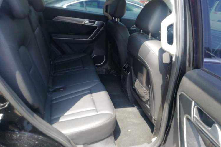Used Haval H6 Coupe 2016 Blue Label 1.5T Manual Two-Wheel Drive Elite Model Interior 4
