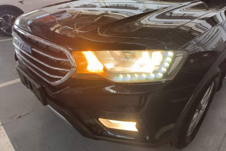 Used Haval H6 Coupe 2016 Blue Label 1.5T Manual Two-Wheel Drive Urban Model Left Front Headlight