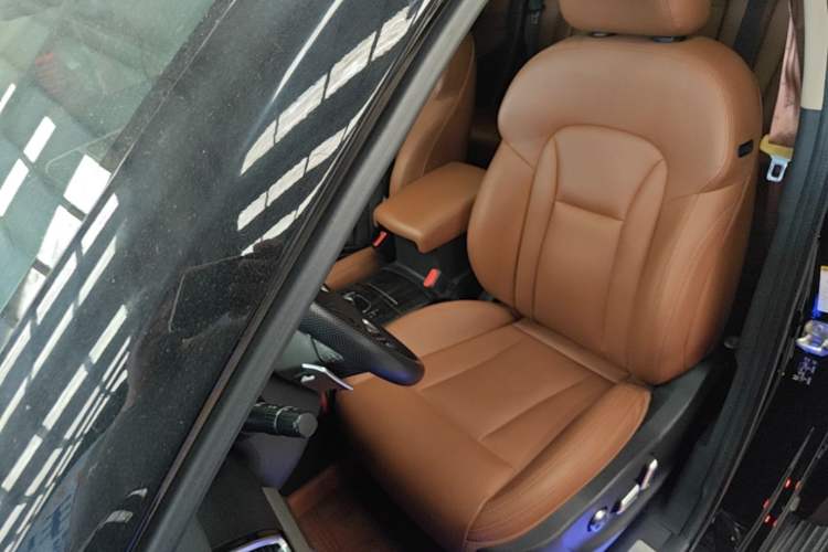 Used Haval H6 Coupe 2016 Blue Label 1.5T Automatic Two-Wheel Drive Elite Model Left Front Seat